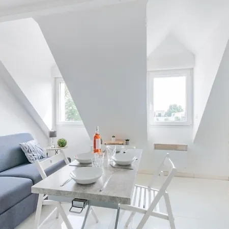Ferienwohnung Le Petit Victor Hugo Montfermeil Exterior foto